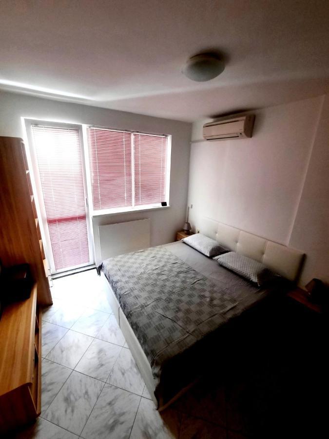 Apartment Міа Варна Экстерьер фото